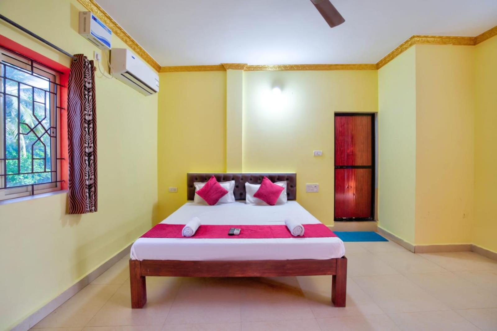 Hotel Savita カラングート 部屋 写真